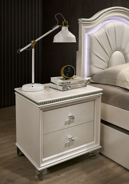 allie-nightstand