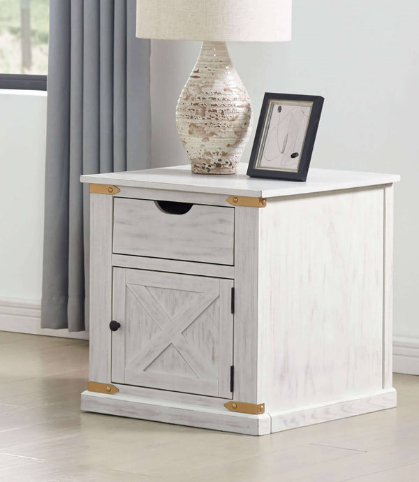 BACERRA End Table