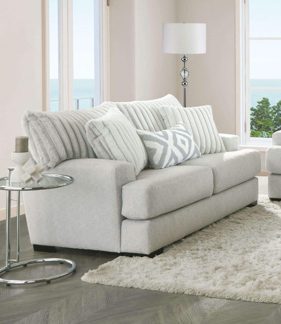 hermilly-loveseat