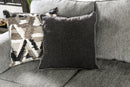 delgada-loveseat